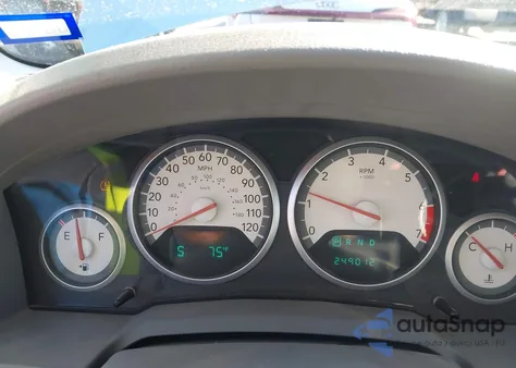 2010 Dodge Grand Caravan Sxt from USA, damaged, VIN 2D4RN5D17AR177776